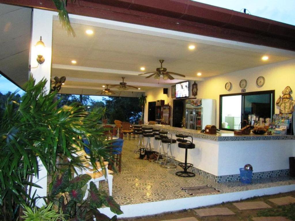 微笑之家酒店及泳池 Rawai 外观 照片